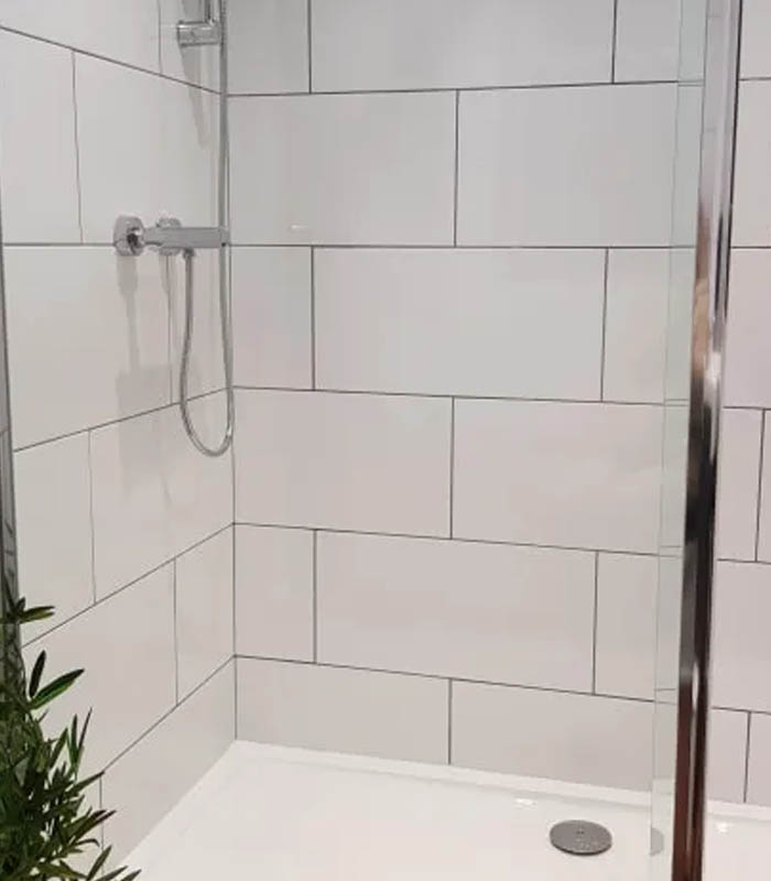 Glossy White Plain Tiles for Bathroom (1)